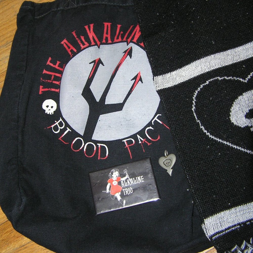 Alkaline Trio Fan Pack